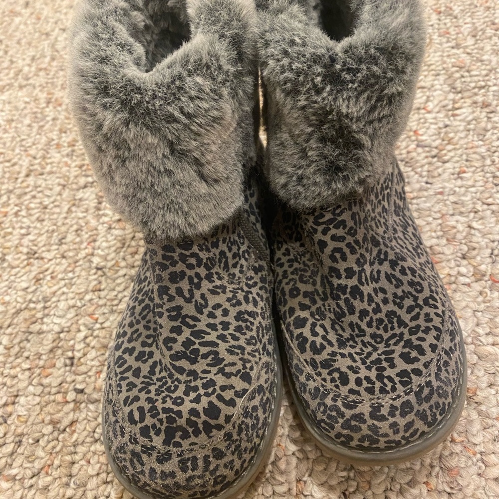 Leopard Print Kids Boots with Faux Fur Lining